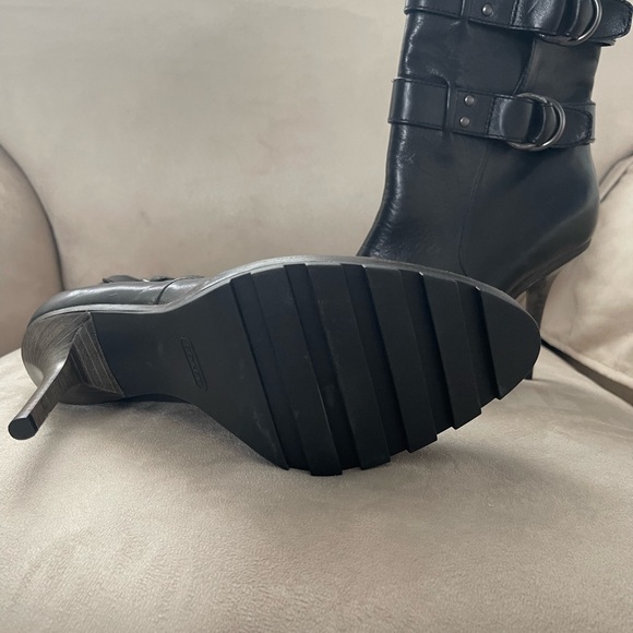 Coach black leather boot - Picture 2 of 4